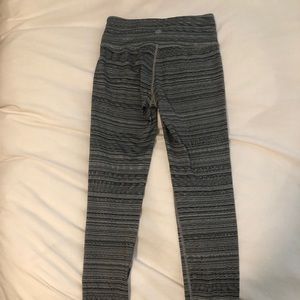 28’’ ATHLETA leggings Size XS